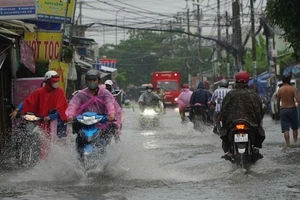 Miền Trung, Nam Bộ tiếp tục mưa dông