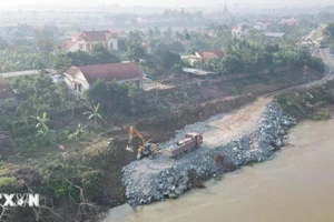 5 học sinh lớp 8 bị mất tích do đuối nước trên sông Thao