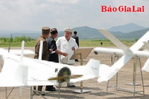 Tin thế giới ngày 16-11: Ông Kim Jong-un ra lệnh sản xuất hàng loạt máy bay không người lái cảm tử