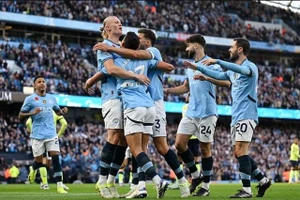 Man City thắng nhàn Southampton, giành ngôi đỉnh bảng Ngoại hạng