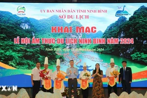 Dê núi, cơm cháy tạo thế mạnh ẩm thực du lịch của Ninh Bình