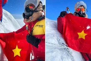 Người Việt chinh phục đỉnh núi Manaslu cao 8.163 m