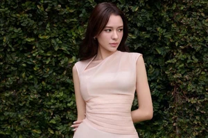 5 chiếc váy dáng dài thanh lịch nàng không thể thiếu mùa này