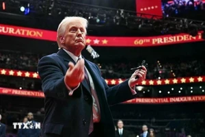 Tân Tổng thống Trump sa thải hơn 1.000 người trong chính quyền tiền nhiệm