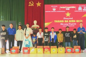 Chương trình “Tháng ba biên giới”: Hướng về biên cương Tổ quốc