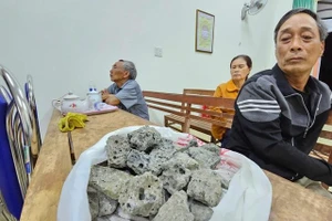 Xôn xao vụ việc bị phát hiện dùng 'đá phổi' làm đường ở Gia Lai, nhà thầu liền 'bỏ lửng' công trình