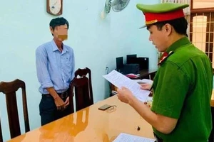 Khởi tố 2 giám đốc liên quan tuyến đường bị 'rút ruột' 1 tỉ đồng