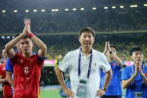 ĐT Việt Nam sau thất bại 0-4: Thay vì đổ lỗi, đã đến lúc chọn một con đường...