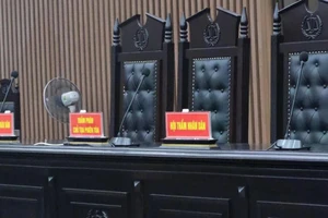 Lừa 'chạy chức phó giám đốc công an tỉnh', chiếm đoạt 800.000 USD
