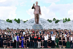 Bác Hồ trong lòng dân Tây Nguyên - Kỳ 2: Chuyện về những tấm ảnh Bác Hồ