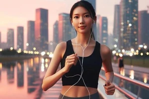 Bác sĩ: Đi bộ giờ này giúp hạ huyết áp, đường huyết 'ngay lập tức'