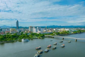 Du lịch Huế công bố đường dây nóng phục vụ du khách trong dịp lễ 30/4-1/5