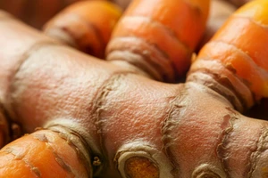 Thêm nhiều lợi ích của nghệ với làn da