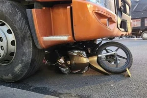 Xe tải không người lái tông chết người ở Lâm Đồng, ai chịu trách nhiệm?