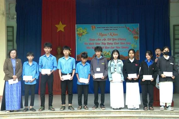 Diễn đàn xây dựng tình bạn đẹp, nói không với bạo lực học đường tại Trường THPT Pleime