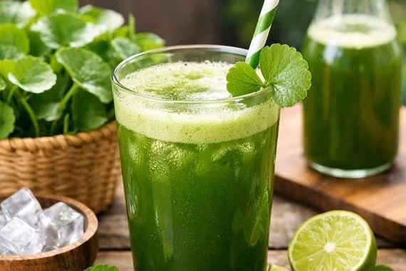 Những trường hợp cần thận trọng khi uống nước rau má