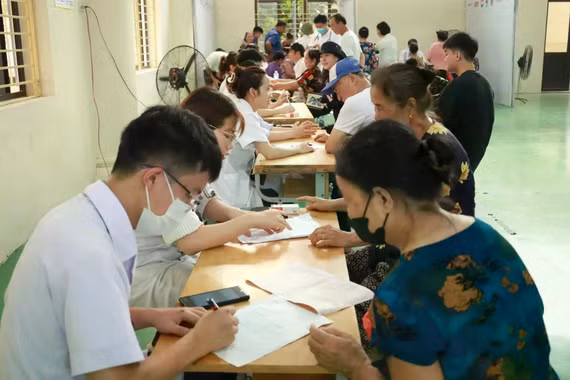 Toàn dân được khám sức khỏe định kỳ hoặc khám sàng lọc miễn phí ít nhất mỗi năm 1 lần