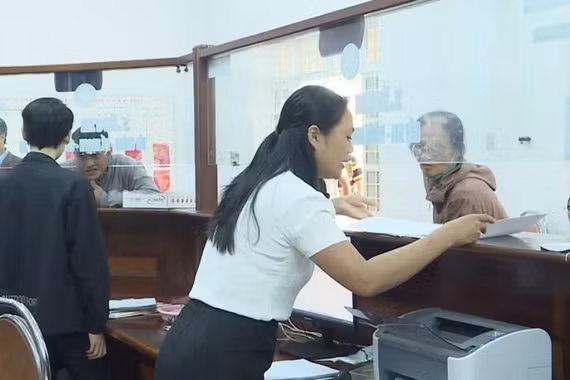 Đưa cấp phó dôi dư về cơ sở: Xây dựng nền công vụ hiệu quả thực chất