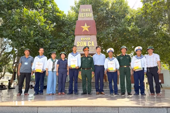 Hải trình mang theo “trách nhiệm”, kết nối tình cảm đất liền - đảo xa