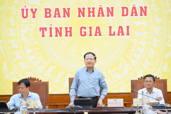 Quyết liệt tháo gỡ điểm nghẽn, thúc đẩy tăng trưởng kinh tế - xã hội 