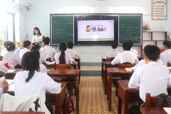 Gia Lai đề xuất chính sách hỗ trợ học sinh dân tộc nội trú và học sinh xã Nhơn Châu