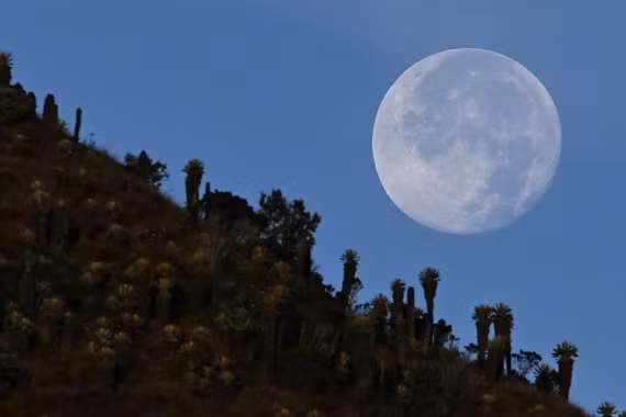 Chiêm ngưỡng tới 2 lần trăng tròn trong tháng 5