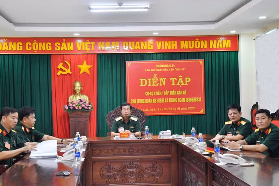 Quân đoàn 34 khai mạc diễn tập chỉ huy - cơ quan 2 bên 1 cấp trên bản đồ