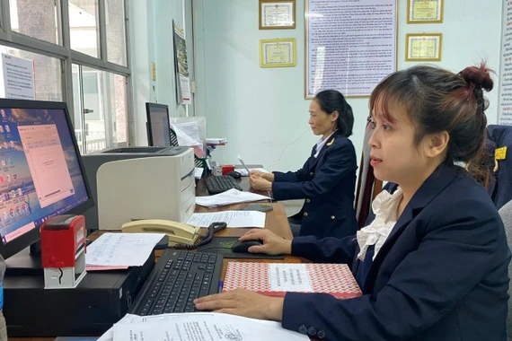 Ngành Thuế tỉnh chuyển đổi tư duy quản lý, góp phần thúc đẩy đầu tư, tạo động lực gia tăng nguồn thu ngân sách nhà nước. Ảnh: S.C