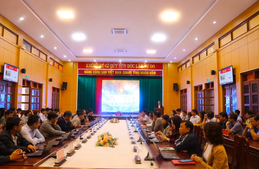 Quang cảnh lễ ra mắt Trang thông tin điện tử Đảng bộ thị xã An Khê. Ảnh: Ngọc Minh