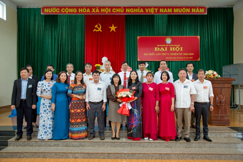 Ban chấp hành Hội khuyến học huyện Đak Đoa khóa V ra mắt tại đại hội Ảnh Thanh Nhật