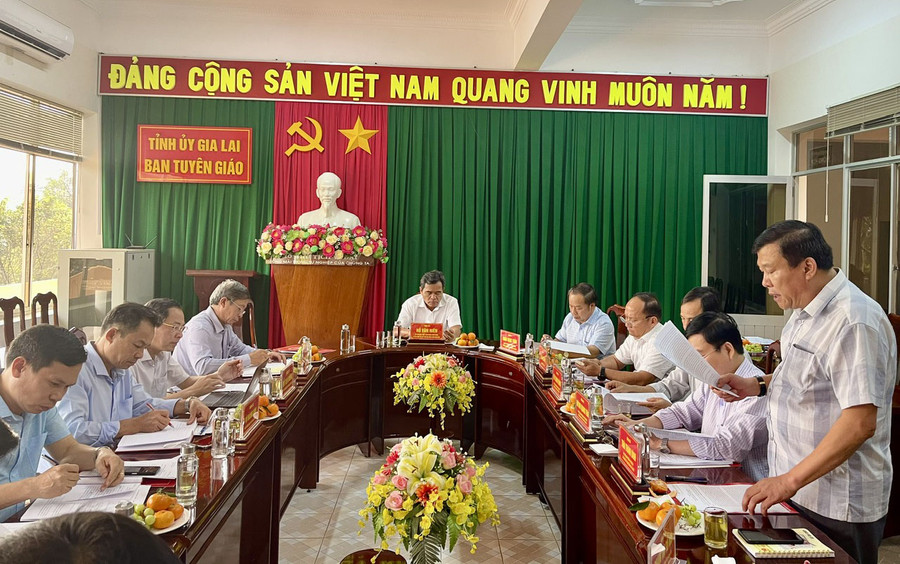 Quang cảnh buổi làm việc. Ảnh: P.D Quang cảnh buổi làm việc. Ảnh: P.D