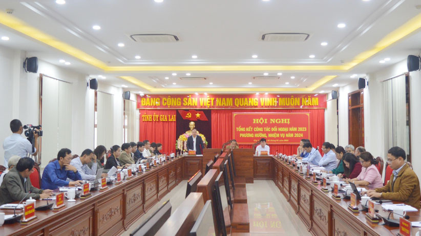 Quang cảnh hội nghị tại Trụ sở Tỉnh ủy. Ảnh: Anh Huy Quang cảnh hội nghị tại Trụ sở Tỉnh ủy. Ảnh: Anh Huy