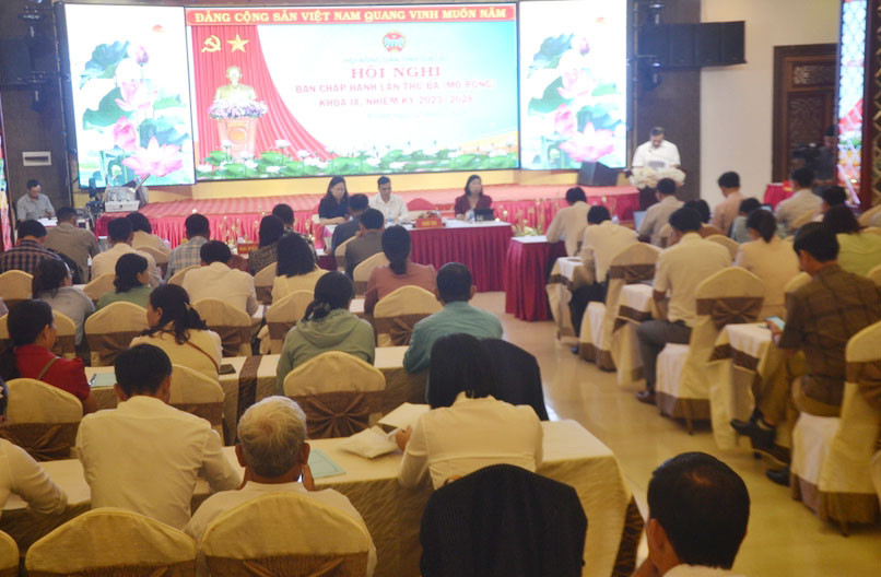 Hội nghị Ban chấp hành Hội Nông dân tỉnh Gia Lai lần thứ 3 (mở rộng), khóa IX, nhiệm kỳ 2023-2028. Ảnh: Hoàng Cư.