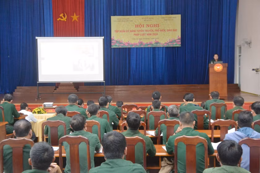 Hội nghị tập huấn kỹ năng tuyên truyền, phổ biến, giáo dục pháp luật năm 2024. Ảnh: Hoàng Cư