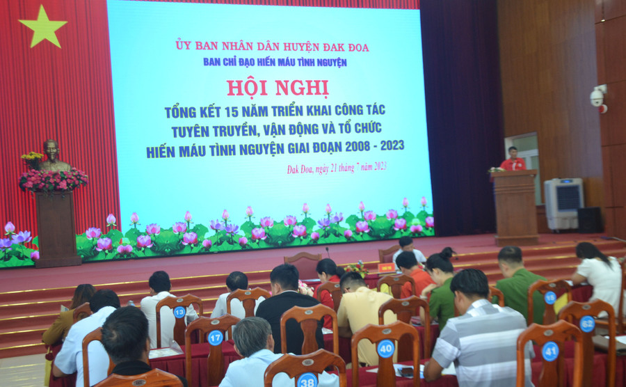 Hội nghị tổng kết 15 năm triển khai công tác tuyên truyền, vận động và tổ chức HMTN giai đoạn 2008-2023 tại huyện Đak Đoa. Ảnh: Hoàng Minh