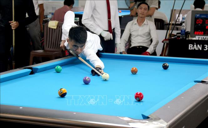 Các cơ thủ thi đấu nội dung Pool 9 ball. Ảnh: Nguyễn Thanh (TTXVN) Các cơ thủ thi đấu nội dung Pool 9 ball. Ảnh: Nguyễn Thanh (TTXVN)