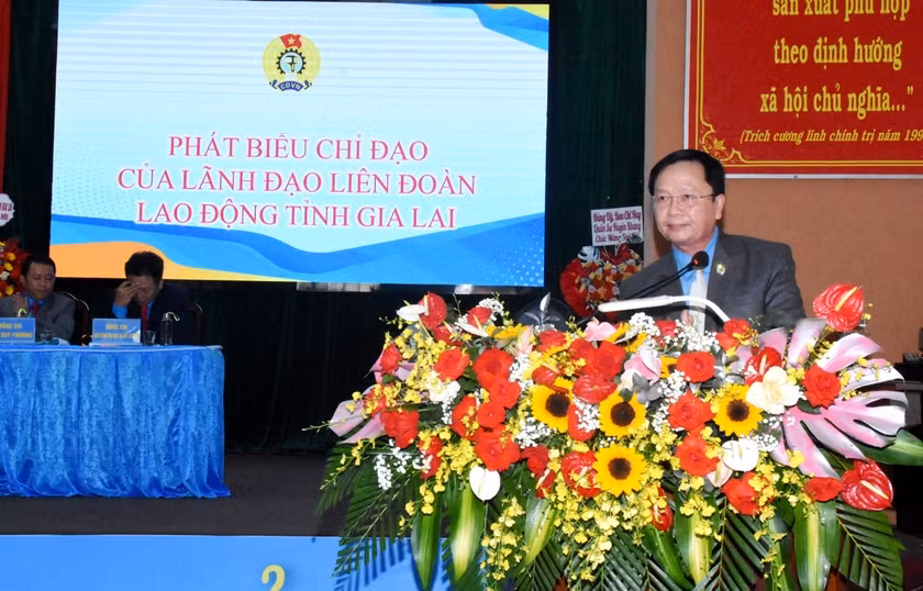 Đồng chí Nguyễn Ngọc Minh-Phó Bí thư Đảng đoàn, Phó Chủ tịch Thường trực Liên đoàn Lao động tỉnh Gia Lai phát biểu chỉ đạo Đại hội. Ảnh: Đinh Yến