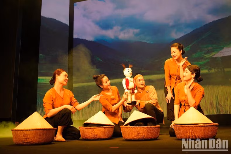 Mơ Rồng" thể hiện sự hiền hòa, hiếu khách và yêu hòa bình của con người Việt Nam. (Ảnh: Minh Giang)/Nguồn Báo Nhân dân điện tử