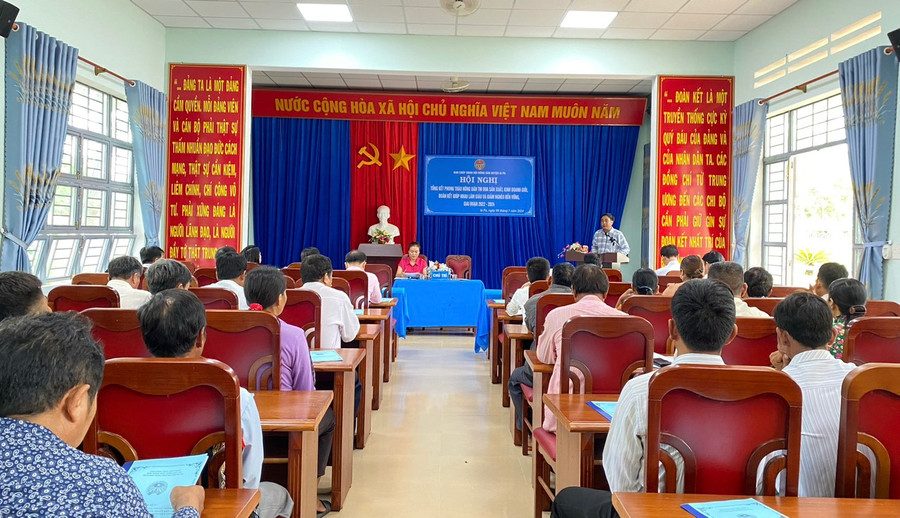 Quang cảnh hội nghị tổng kết phong trào “Nông dân thi đua sản xuất, kinh doanh giỏi, đoàn kết giúp nhau làm giàu và giảm nghèo bền vững” huyện Ia Pa giai đoạn 2022-2024. Ảnh: Mai Linh