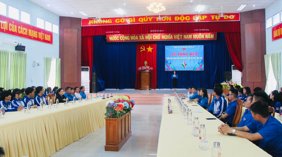 Quang cảnh lễ hội quân Chiến dịch Thanh niên tình nguyện Mùa hè xanh năm 2023. Ảnh: Vũ Chi Quang cảnh lễ hội quân Chiến dịch Thanh niên tình nguyện Mùa hè xanh năm 2023. Ảnh: Vũ Chi