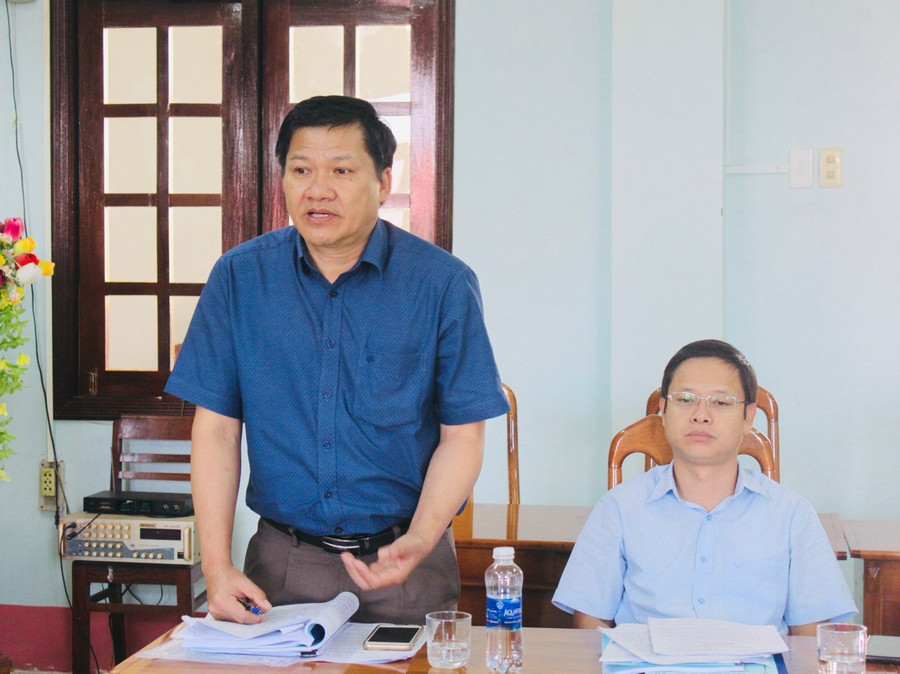 Ủy viên Ban Thường vụ Tỉnh ủy, Phó Chủ tịch Thường trực HĐND tỉnh Trương Văn Đạt phát biểu tại buổi giám sát. Ảnh: Vũ Chi