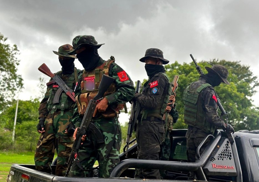 Phiến quân ở Magwe, Myanmar. Ảnh: YoungForce