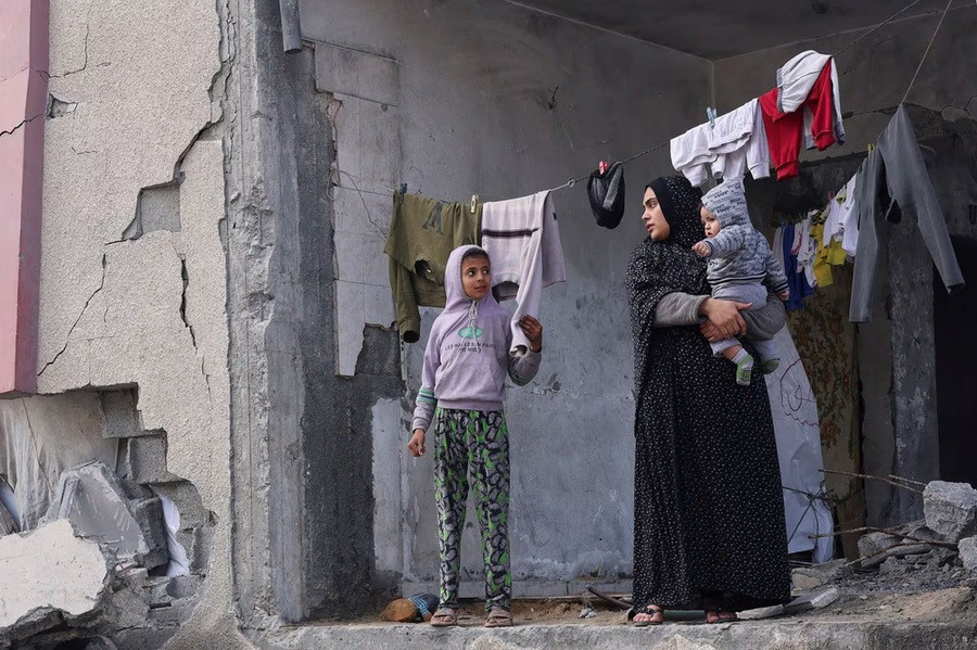 Người dân Palestine ở Dải Gaza. Ảnh: Reuters Người dân Palestine ở Dải Gaza. Ảnh: Reuters