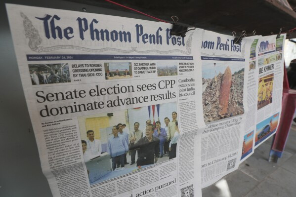 The Phnom Penh Post thông báo dừng xuất bản. Ảnh: AP The Phnom Penh Post thông báo dừng xuất bản. Ảnh: AP