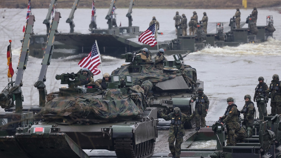 Xe tăng chủ lực của Mỹ trong cuộc tập trận của NATO tháng 3/2024 ở Ba Lan. Ảnh: Getty Images Xe tăng chủ lực của Mỹ trong cuộc tập trận của NATO tháng 3/2024 ở Ba Lan. Ảnh: Getty Images