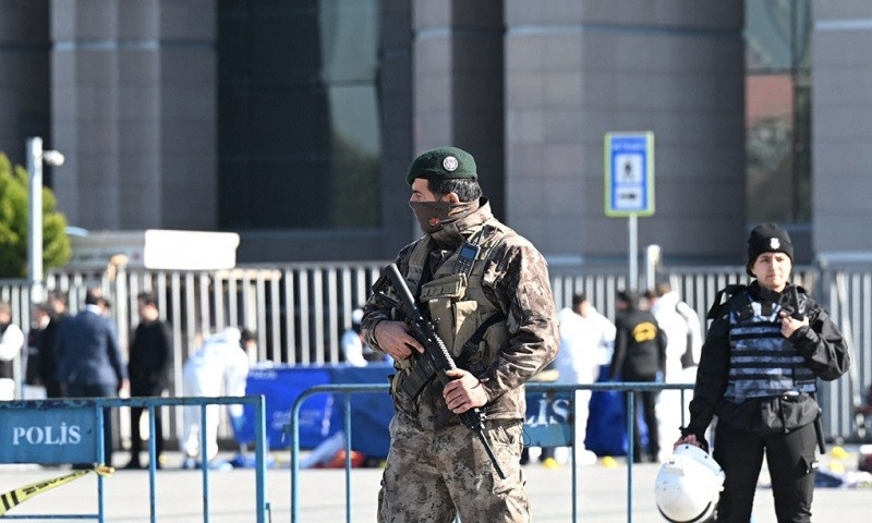 Lực lượng an ninh Thổ Nhĩ Kỳ. Ảnh: Dunya Lực lượng an ninh Thổ Nhĩ Kỳ. Ảnh: Dunya