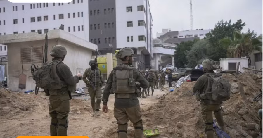 Binh sỹ Israel bao vây bệnh viện Al- Shifa ở Gaza. Ảnh từ video của Al Jazeera