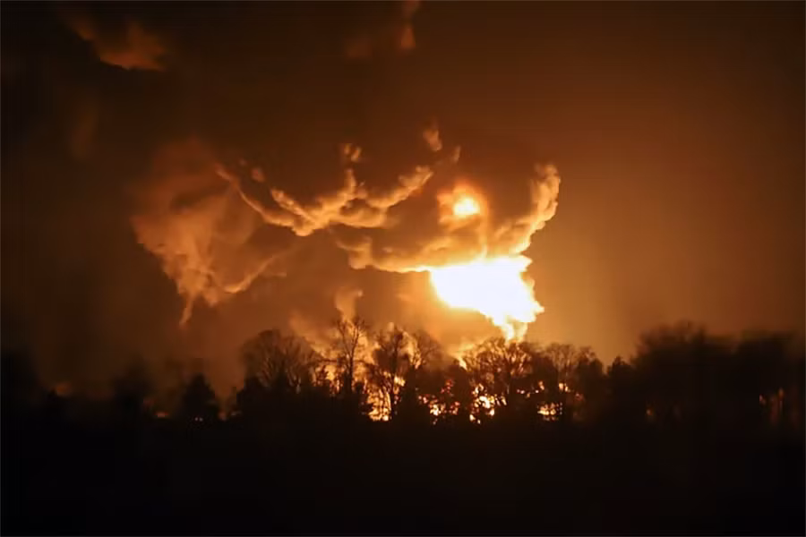 Hình ảnh vụ nổ mới ở Crimea. Ảnh: VNN