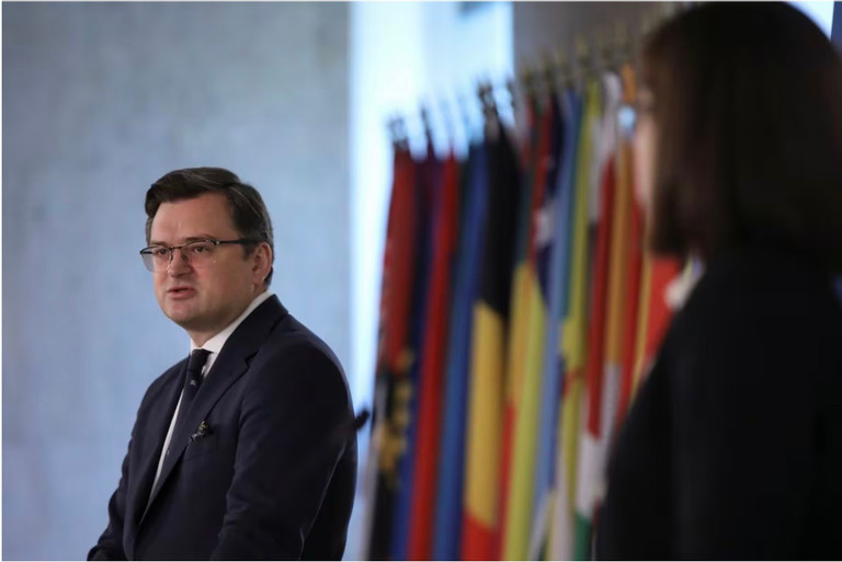 Ngoại trưởng Ukraine Kuleba. Ảnh: Reuters