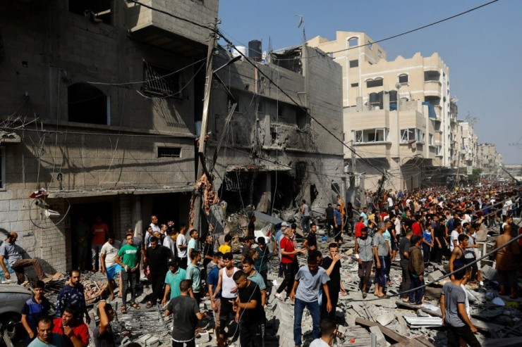 Israel đồng ý thả 700 tù nhân Palestine để đổi lấy 40 con tin đang bị Hamas giam giữ. Ảnh: CNN Israel đồng ý thả 700 tù nhân Palestine để đổi lấy 40 con tin đang bị Hamas giam giữ. Ảnh: CNN